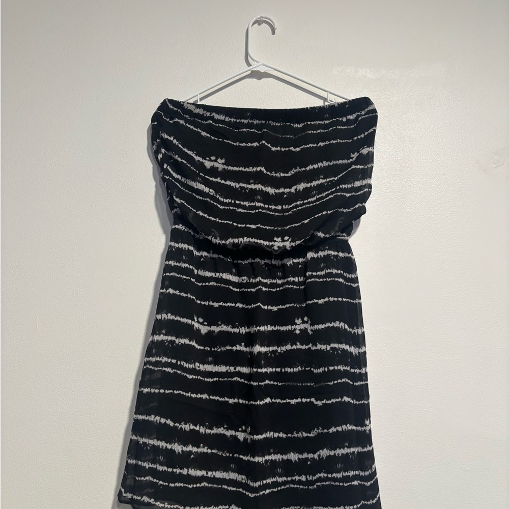 Express Black and White Strapless Tie-Dye Midi Dress